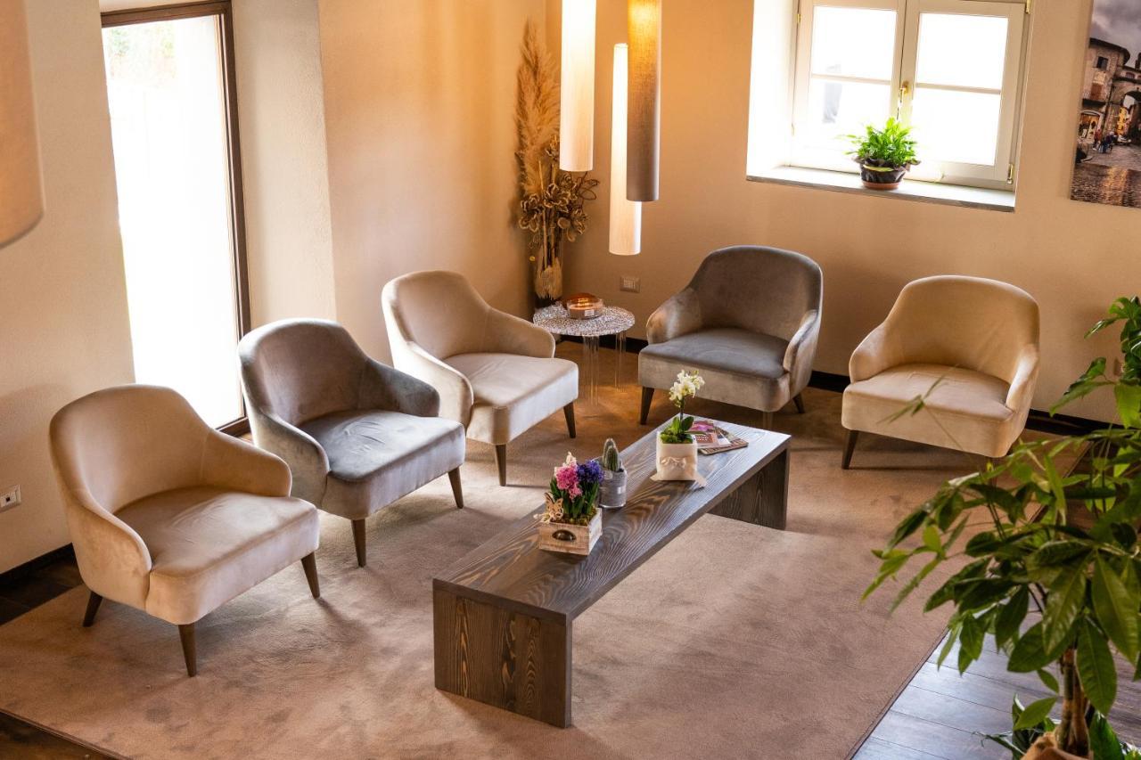 Il Pradicciolo Agriturismo Кастелнуово ди Гарфаняна Екстериор снимка