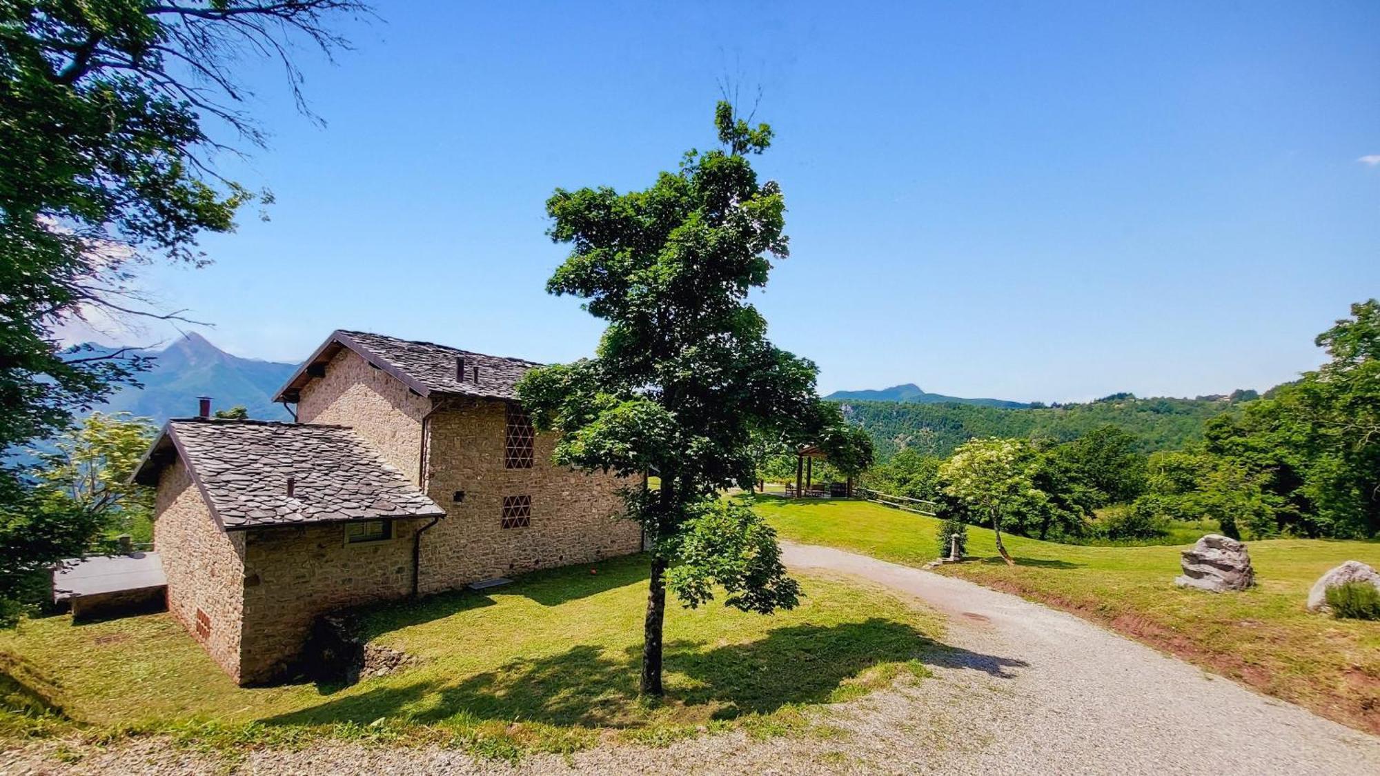 Il Pradicciolo Agriturismo Кастелнуово ди Гарфаняна Екстериор снимка